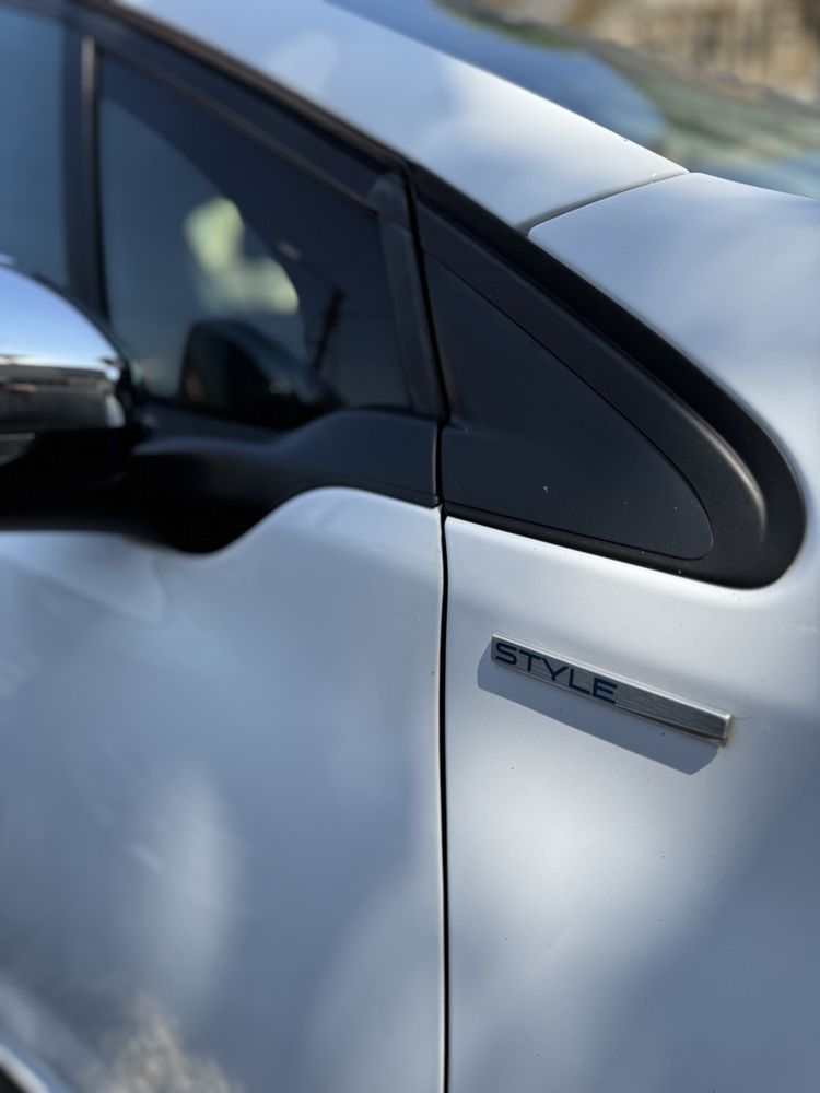 Peugeot 208 1.6 BlueHDi Style