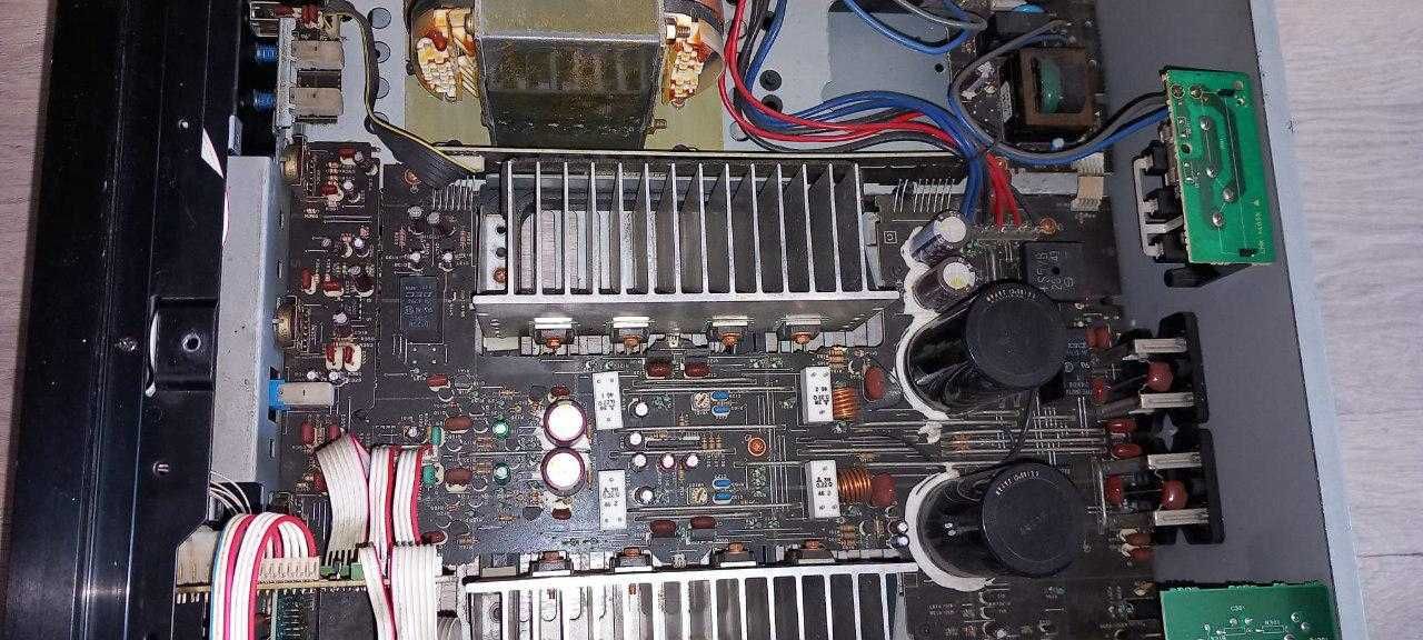 Yamaha AX-870 wzmacniacz