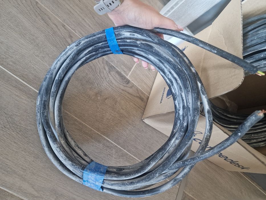 Kabel Przewód ziemny elektryczny YKY 3x2,5mm2 600/1000V