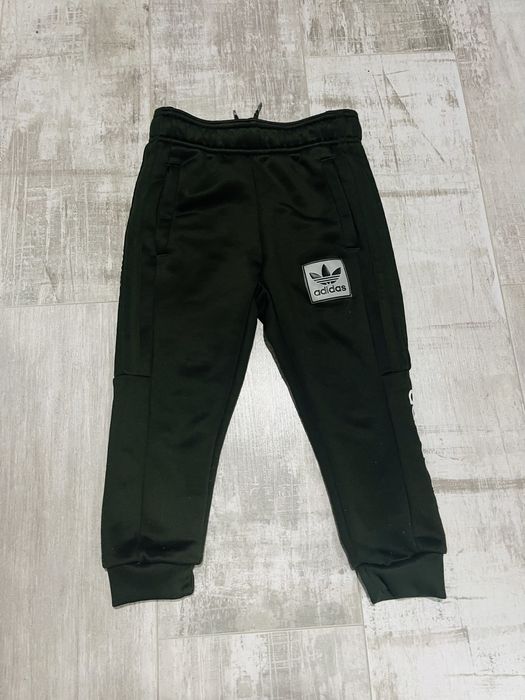 Спортивні штани Adidas джогери на хлопчика 2 3 4 роки