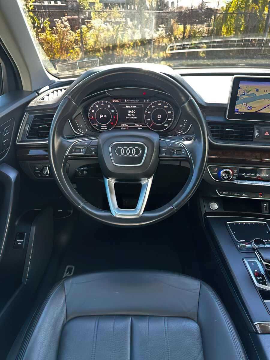 2019 Audi Q5 2.0T quattro Premium Plus