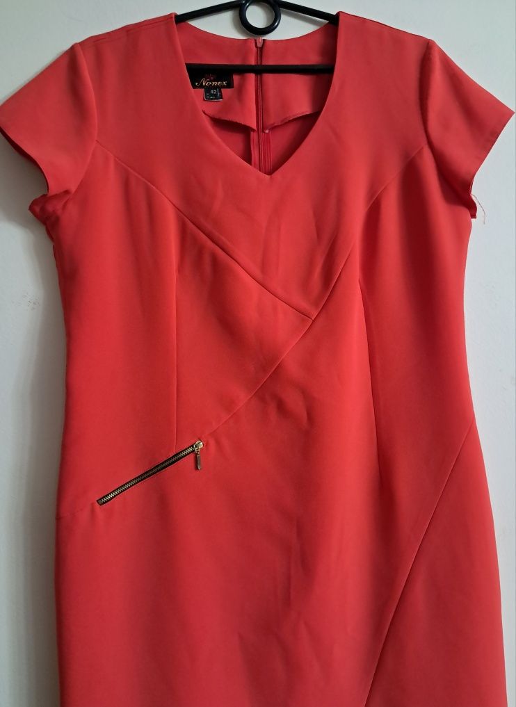 Elegancka sukienka -  42