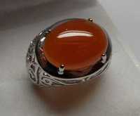 Srebrny pierścionek z karmelowym kamieniem R.14