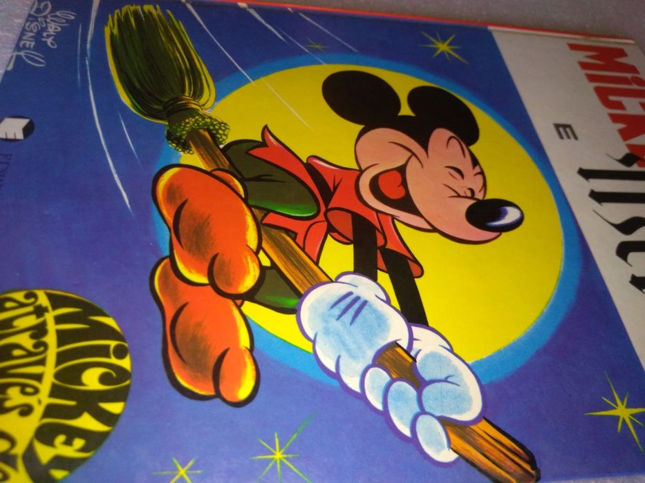 MICKEY WALT DISNEY - Antigo e Raro Livro de 1982