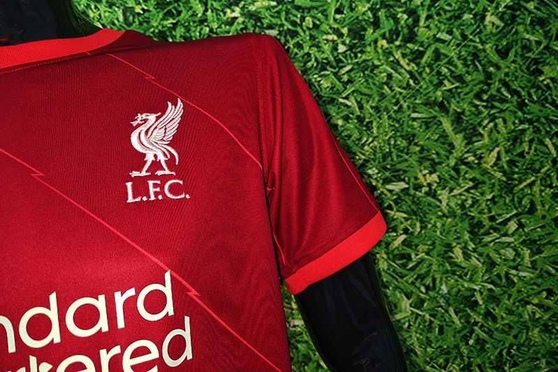 Liverpool F.C Nike Dri-Fit 20021/22 home rozmiar:M