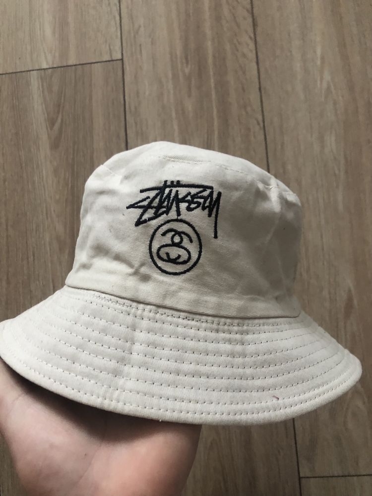 buckethat stussy