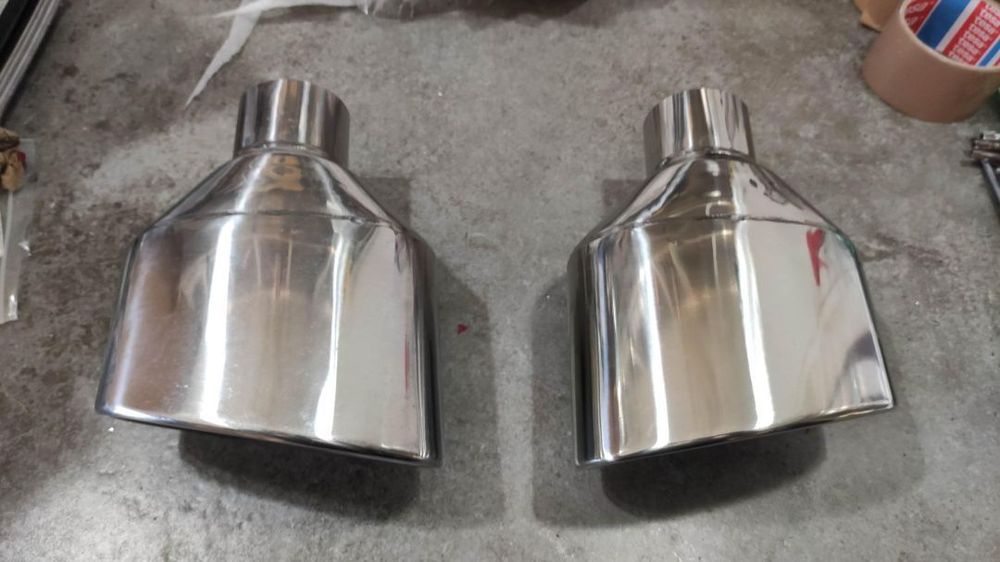 conjunto de ponteiras Audi RS + Cupra 16cm Inox