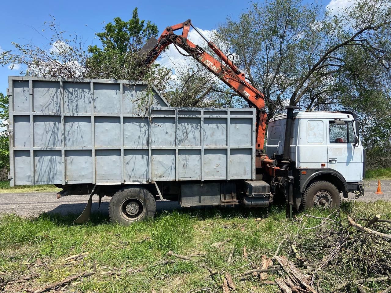 Вывоз строй мусора. Доставка сыпучих материалов. Манипулятор. Сміття