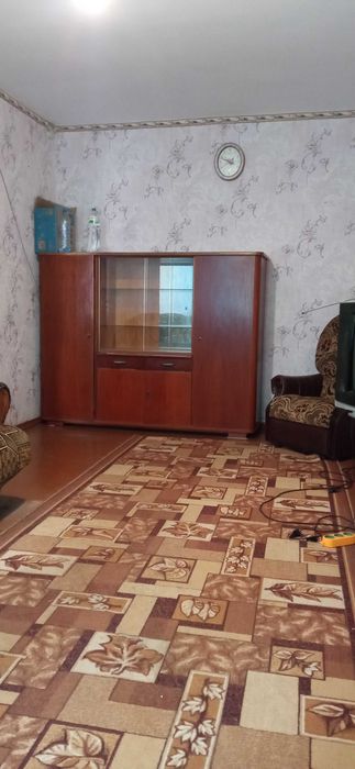 Продаю квартиру однокімнатну.