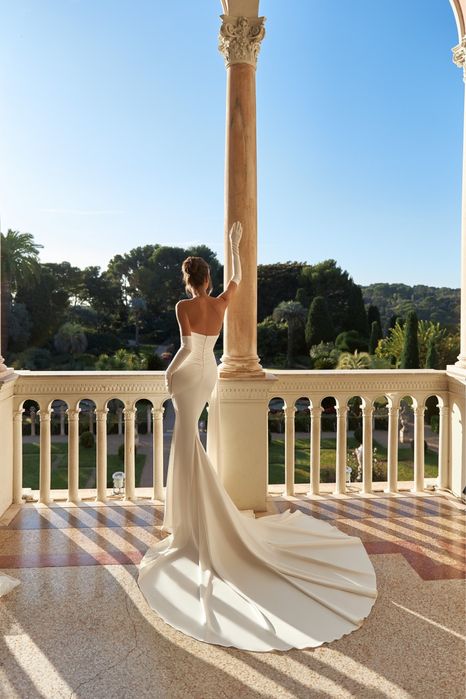 Весільна сукня Кремового кольору