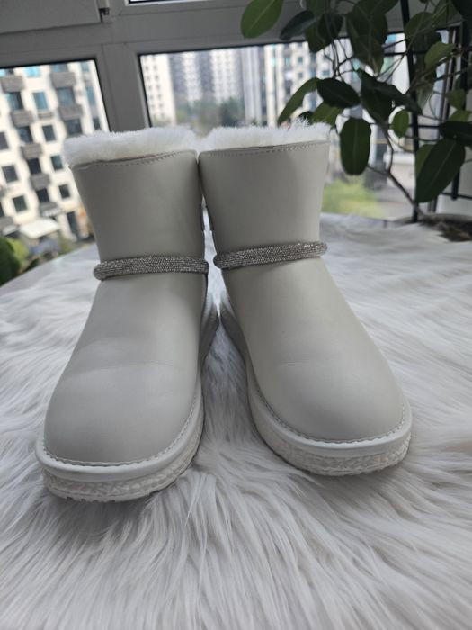 Дутики, угги, ugg жіночі Vitto Rossi