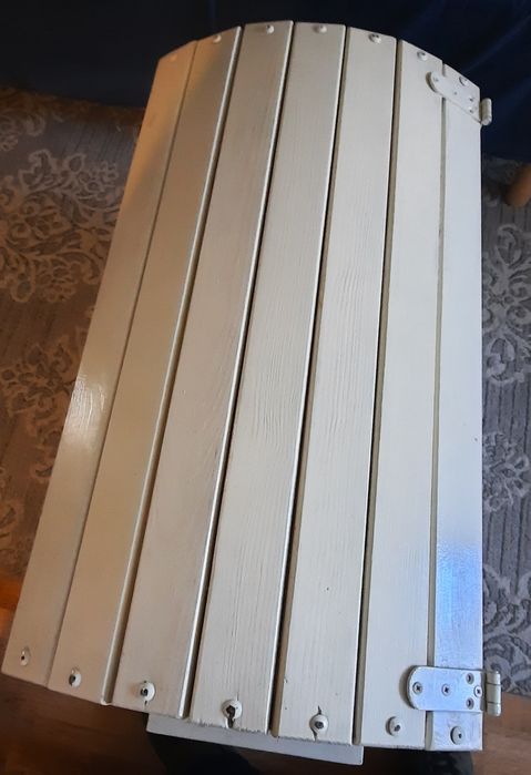 Skrzynia drewniana do przechowywania