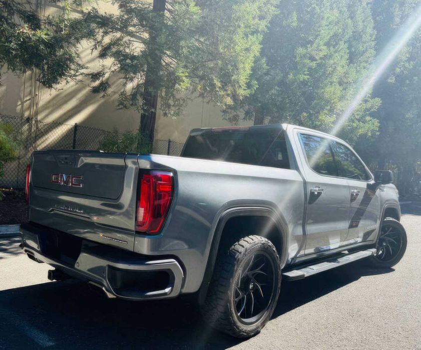 GMC Sierra 1500 Denali      2019