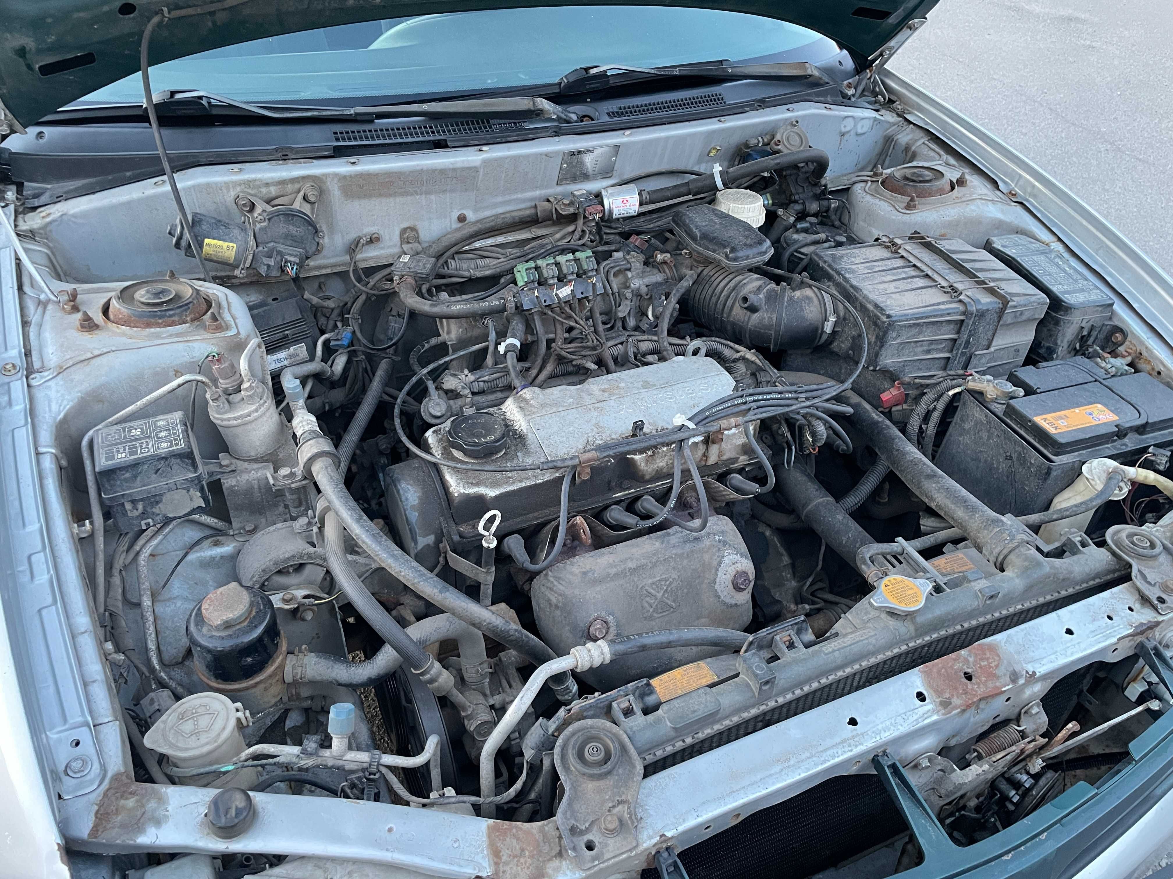 Mitsubishi Lancer 6 2001