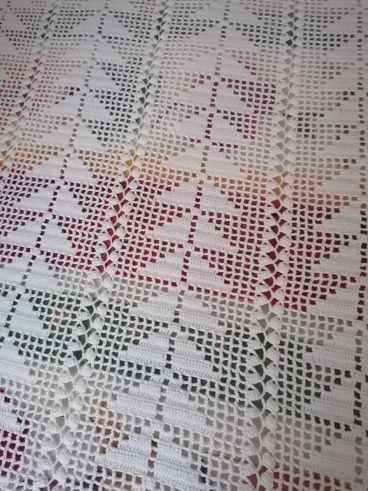 2 Colchas novas em renda feitas à mão