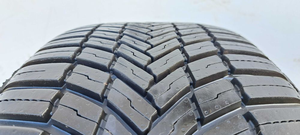 1x opona całoroczna 235/45/18 Bridgestone WeatherControl A005evo DEMO!
