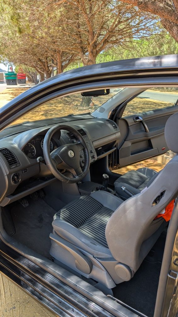 Volkswagen Polo 1.4 16v Sport a GPL