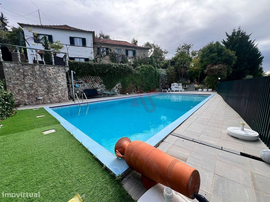 Moradia T3 em estilo Rústico em Oliveira do Douro, Cinfães