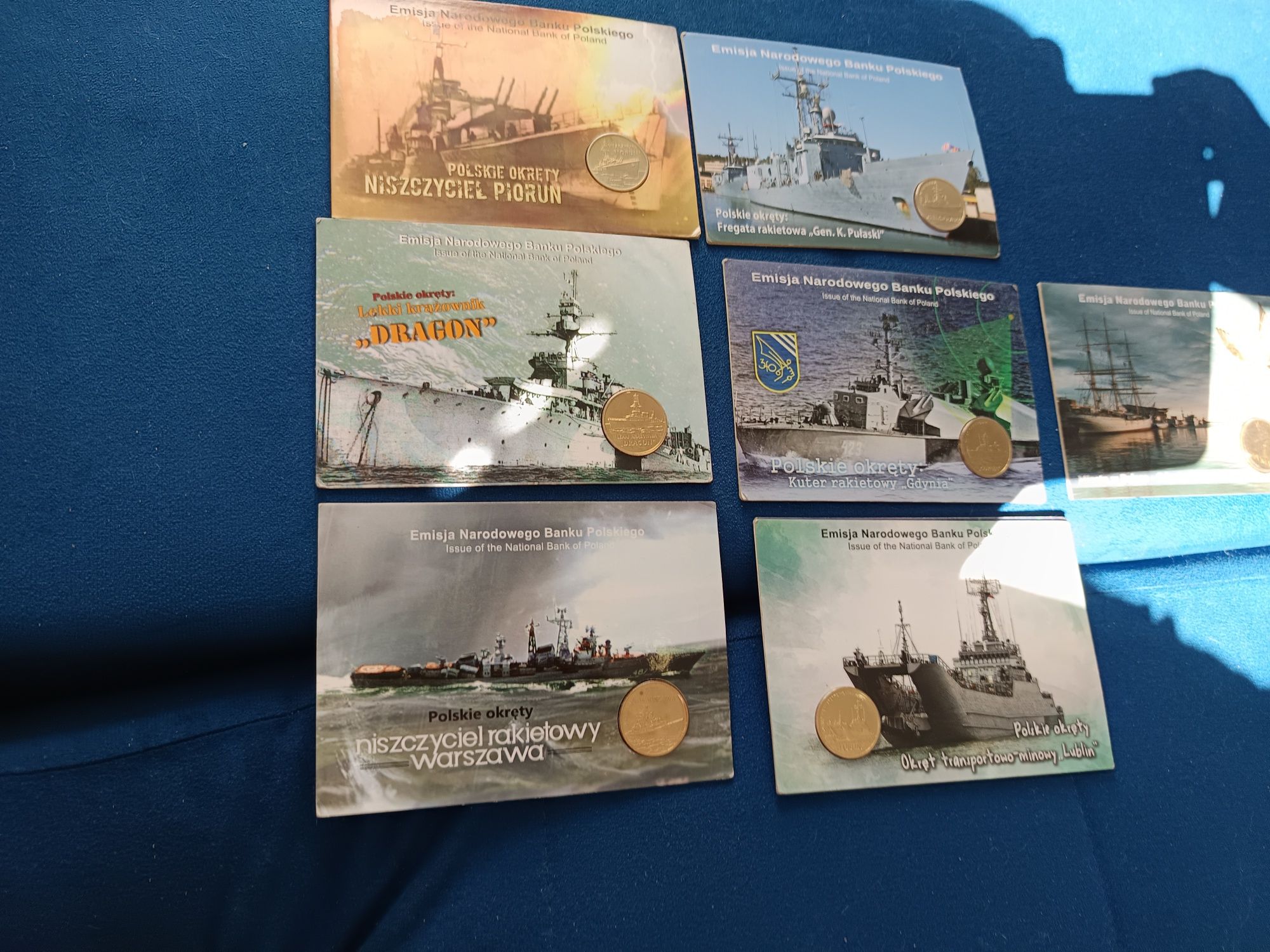 Numizmatyka 8 monet 2 zł polskie okręty i Gdynia z kartami