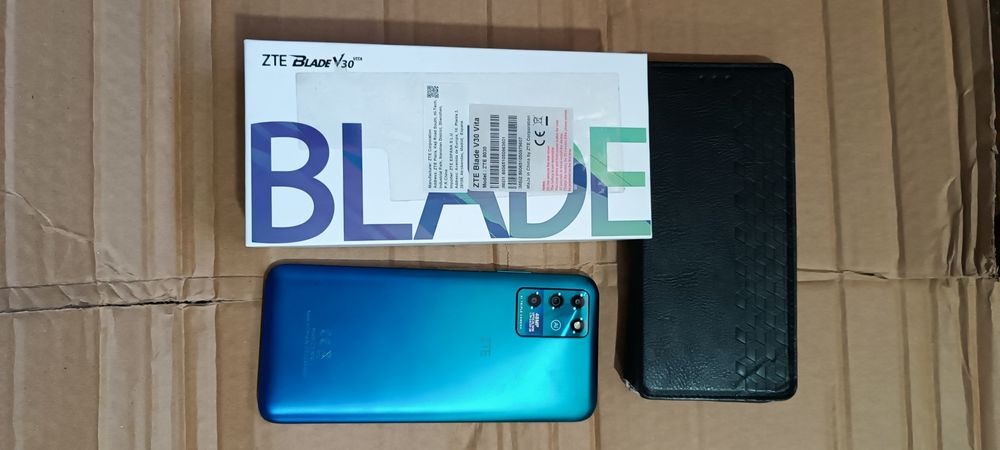 Smartfon ZTE Blade V30 Vita 4/128 GB LTE