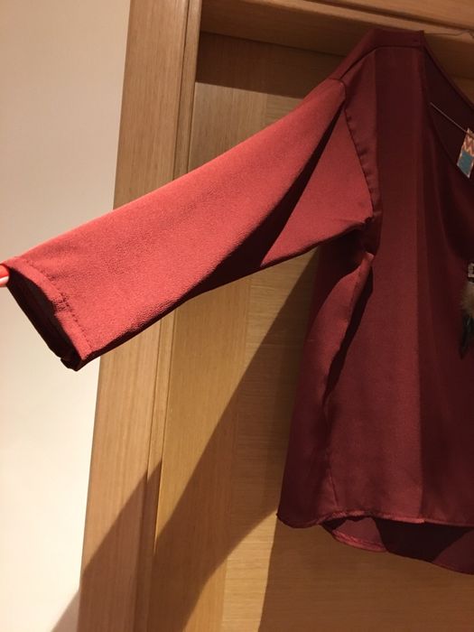 Túnica com aplicação de penas, NOVA!