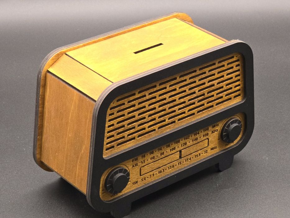 Stare radio skarbonka