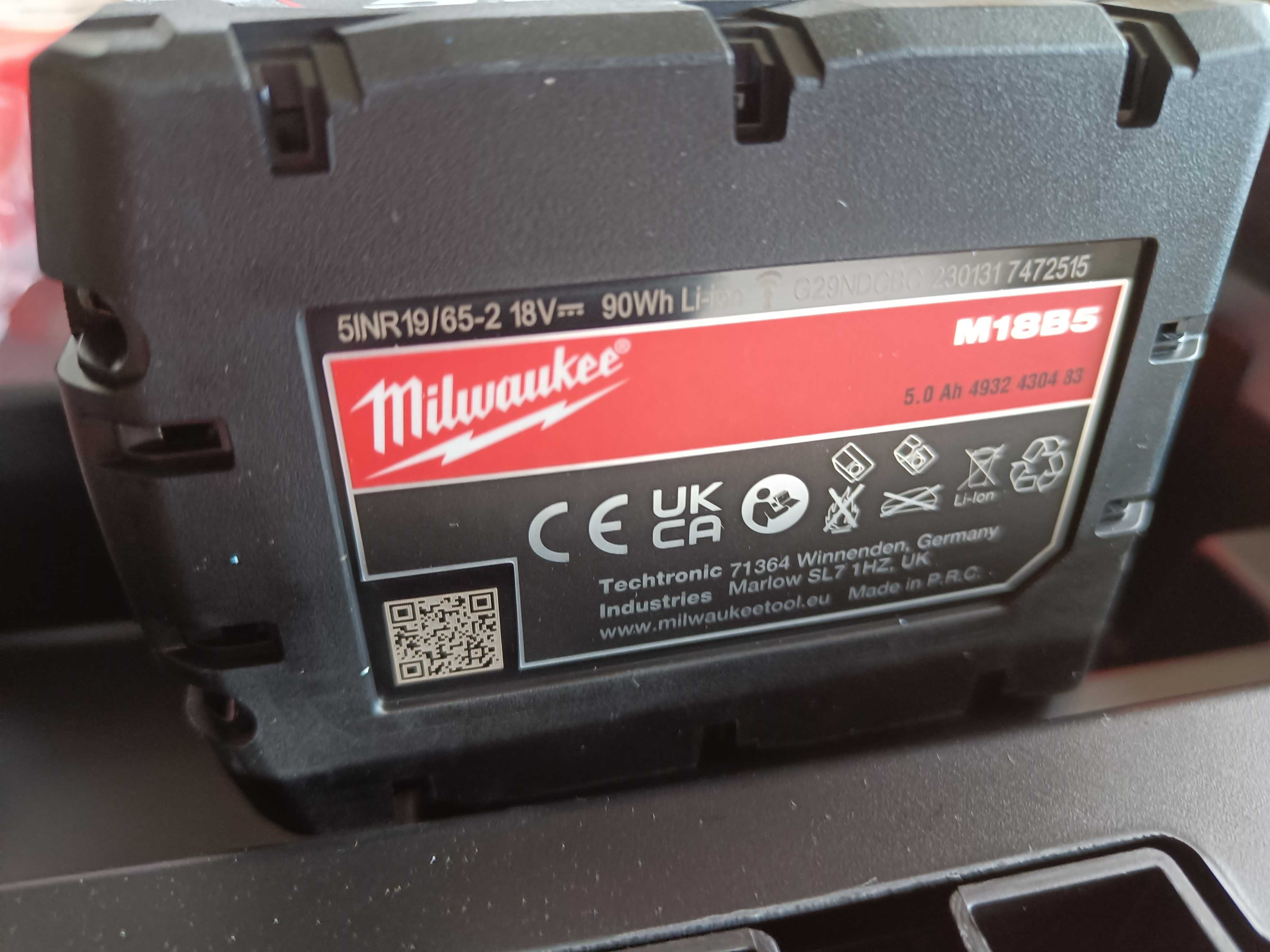 Klucz udarowy 1/2" Milwaukee M18 ONEIWF12-502X AKU 18V 2x 5.0 Ah