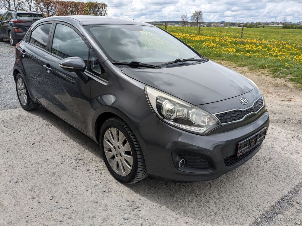 Kia Rio 1.1 CRDi AC + VE Gasóleo Aceito retomas