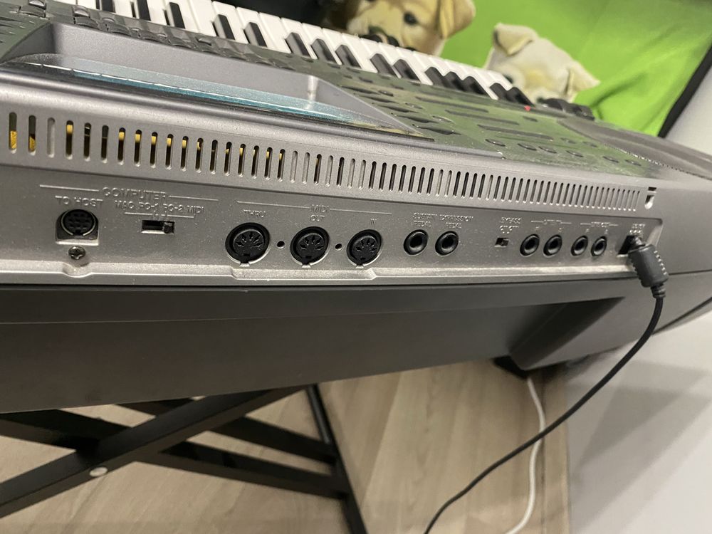 Casio MZ-2000 Keyboard statyw gratis