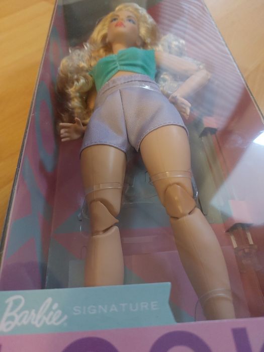 Lalka Barbie Signature Looks™ 16 (HJW83) OKAZJA 177zł.