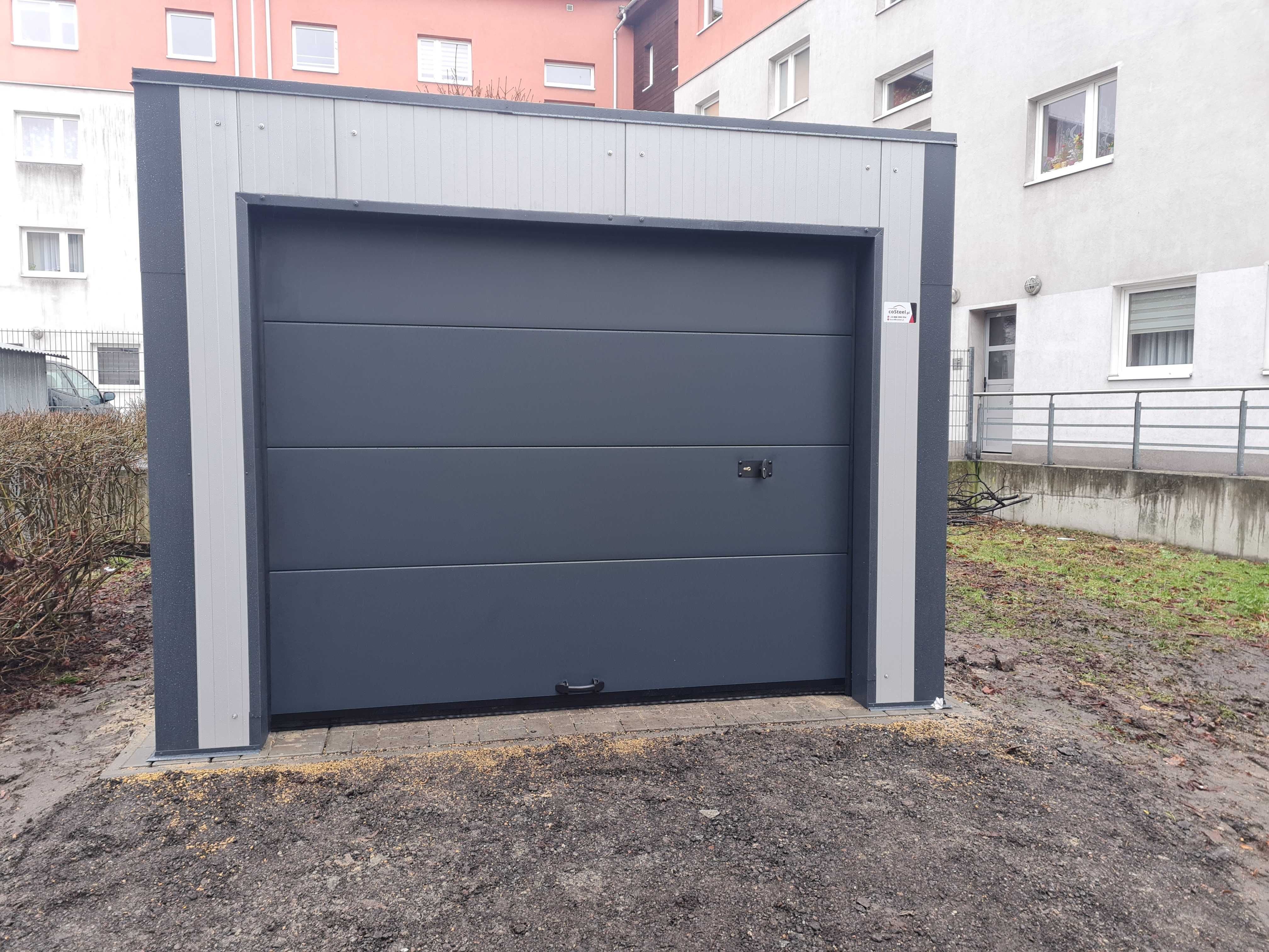 Brama segmentowa 2500x2200 RAL 7016 z napędem ROGER C40