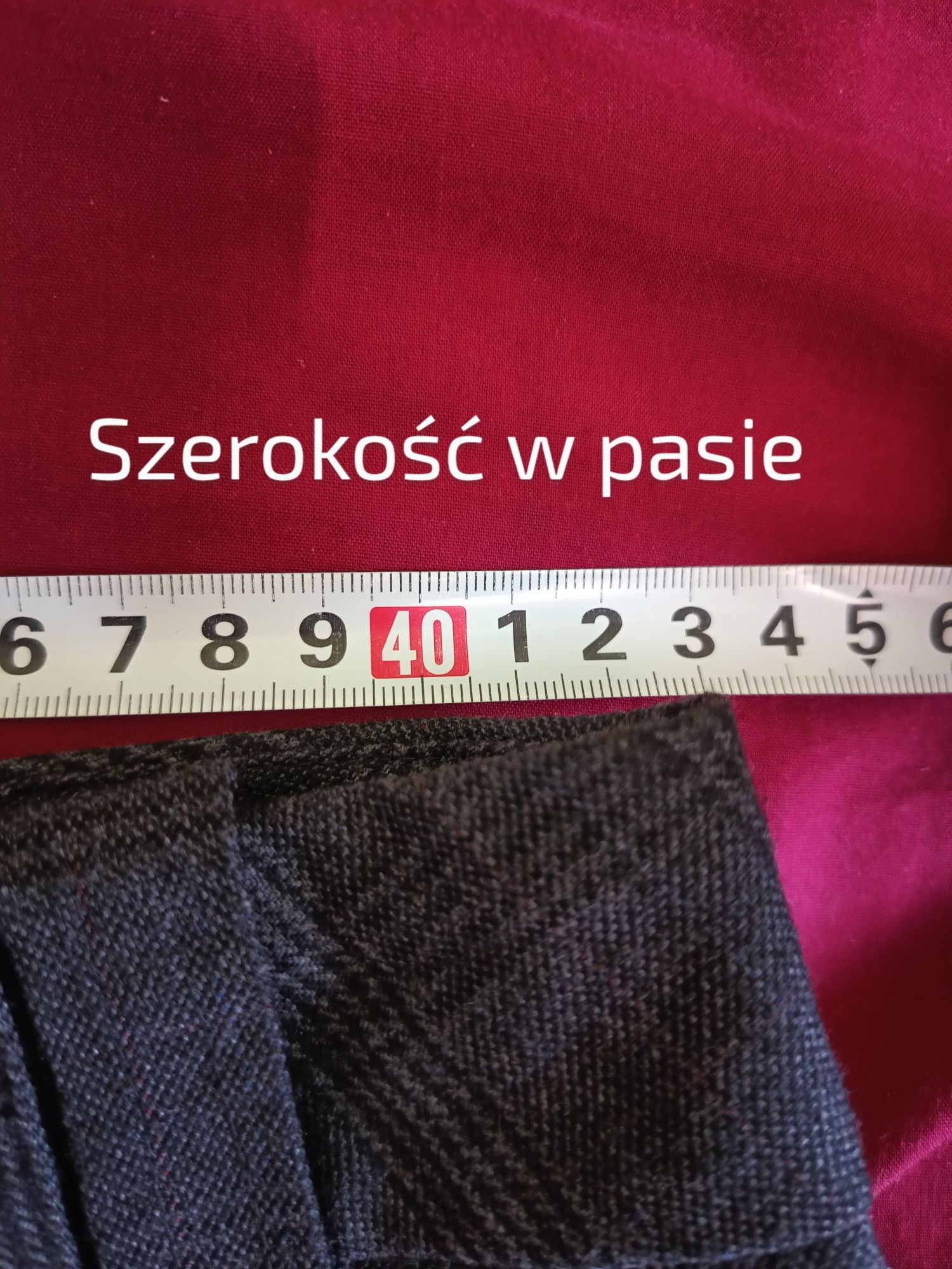 Spodnie w kratkę rozm. 42