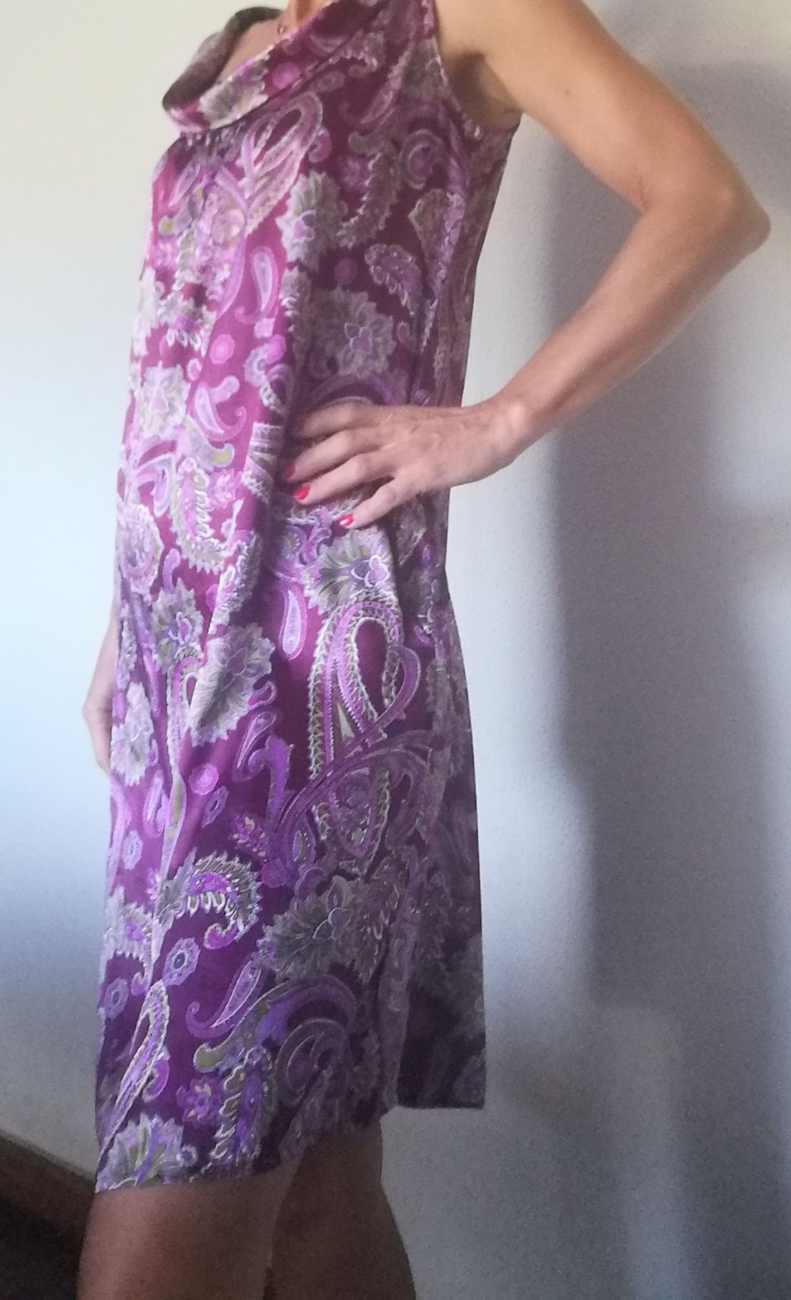 Vestido seda, sem mangas