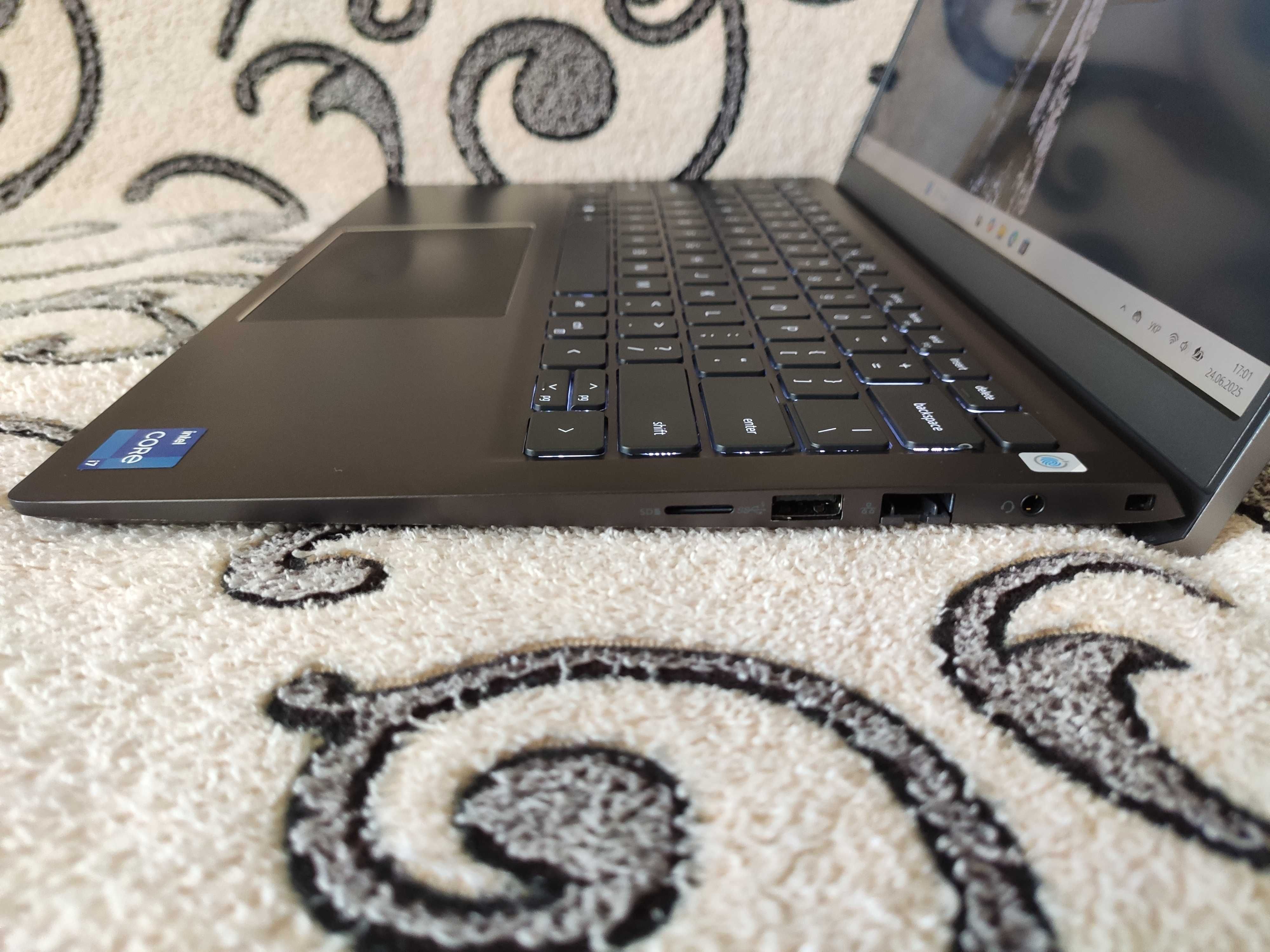 Dell Vostro 14 5410 FHD IPS i7-11390H 16/512GB SSD
