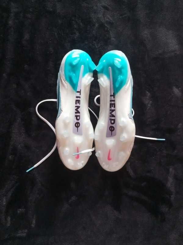 Chuteira Nike Tiempo Legend 9 Pro FG