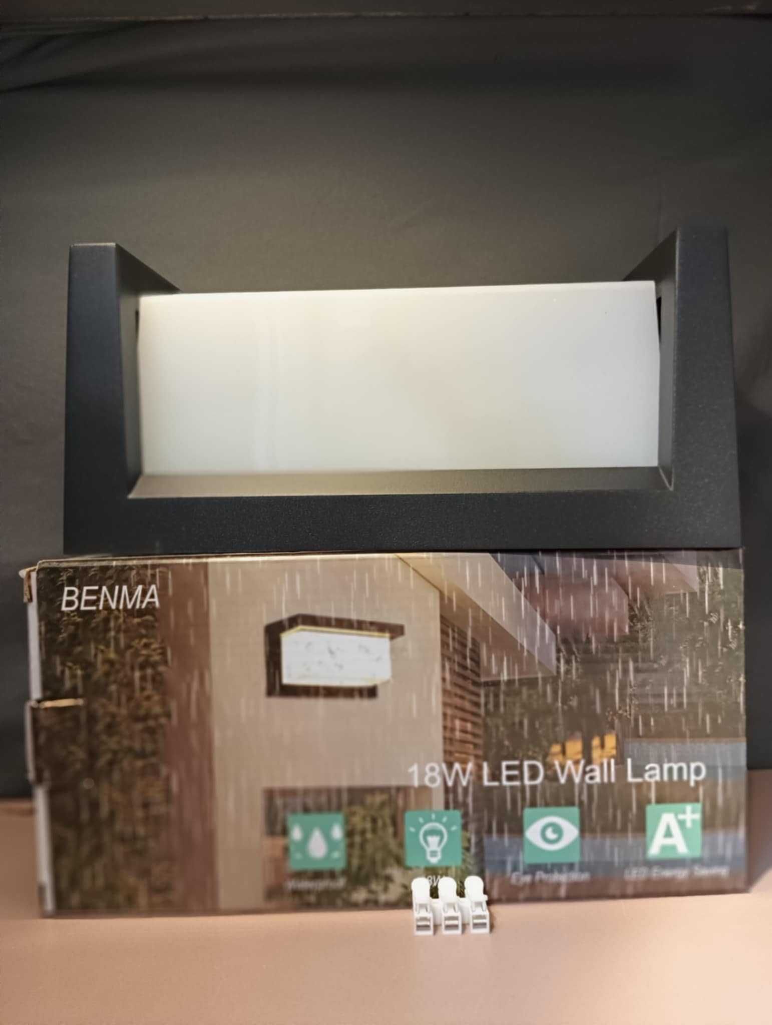 Lampa ścienna LED