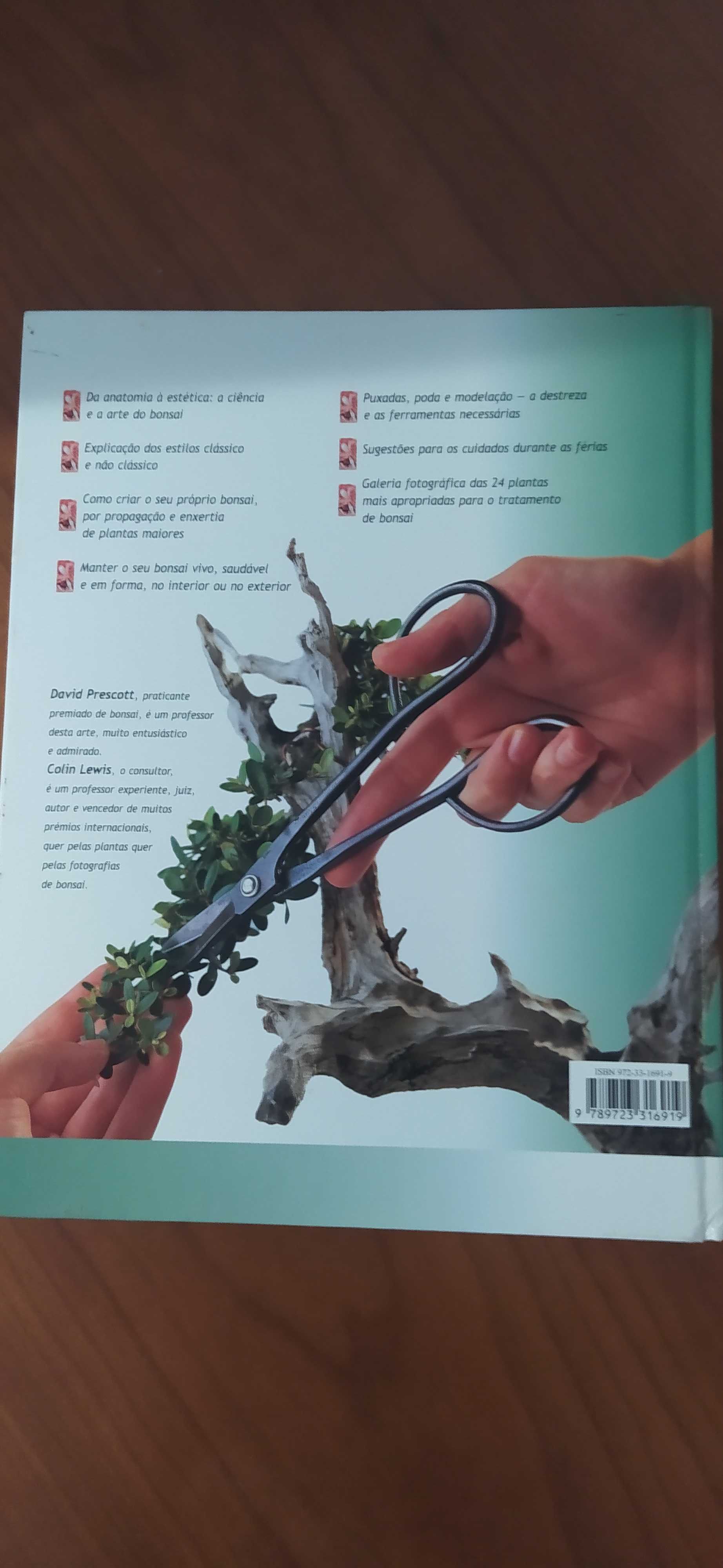 Livro: "Manual do Bonsai"