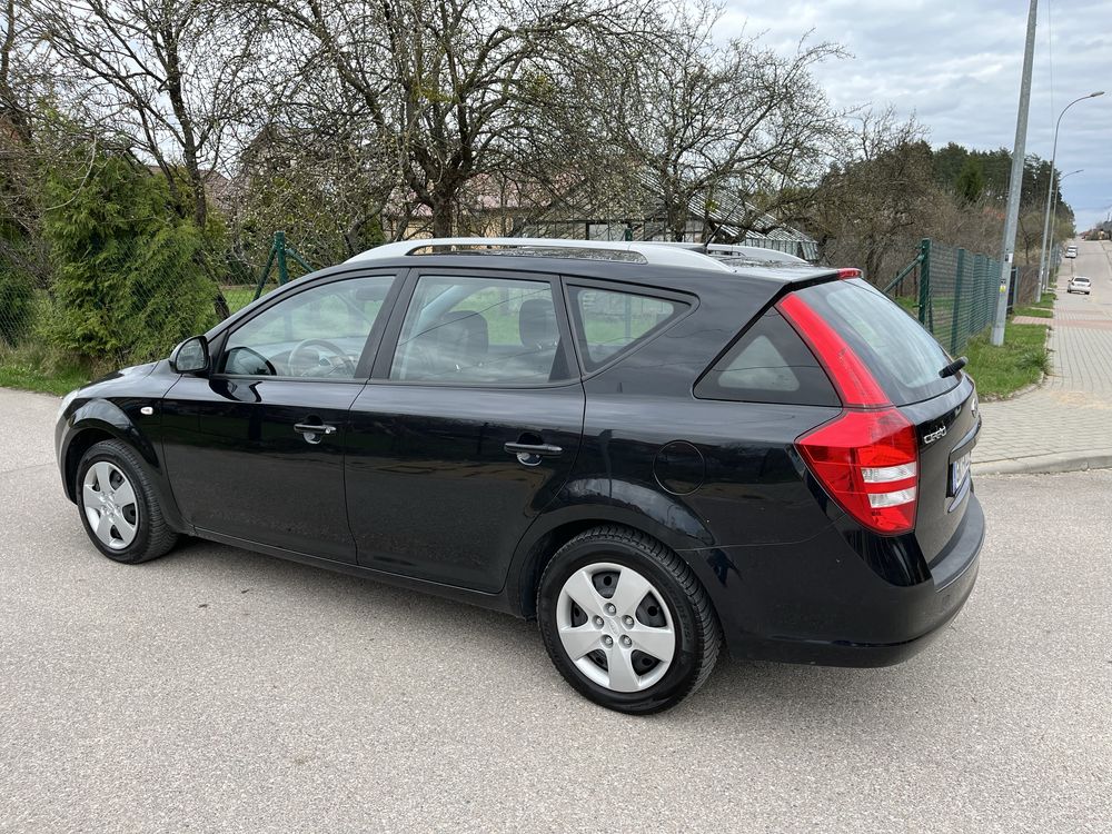 KIA CEED 1.4 109KM klimatronik półskóry super stan Niemcy