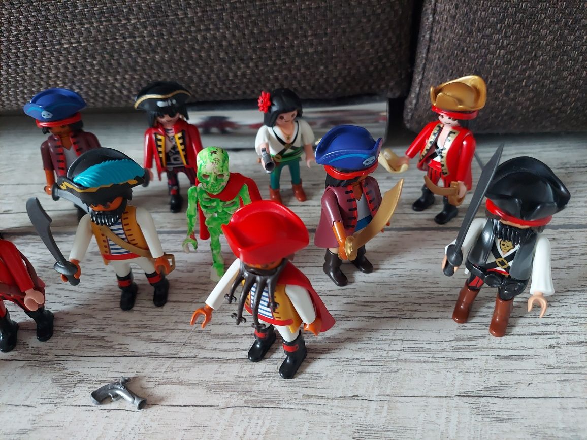 Playmobil ludziki piraci kościotrup broń kapelusz pirat