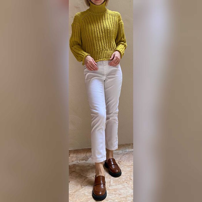 Светр жіночий (S)