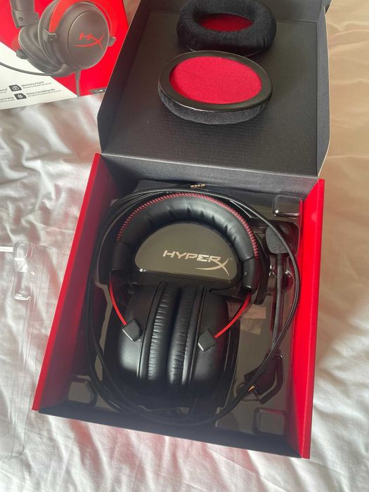 Auscultadores Gaming com Fio HYPERX Cloud II