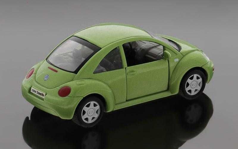 Miniatura carro Maisto com mecanismo fricção como novos