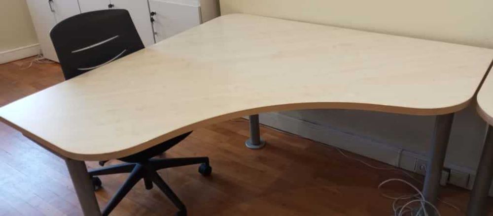 Secretária Ergonómica