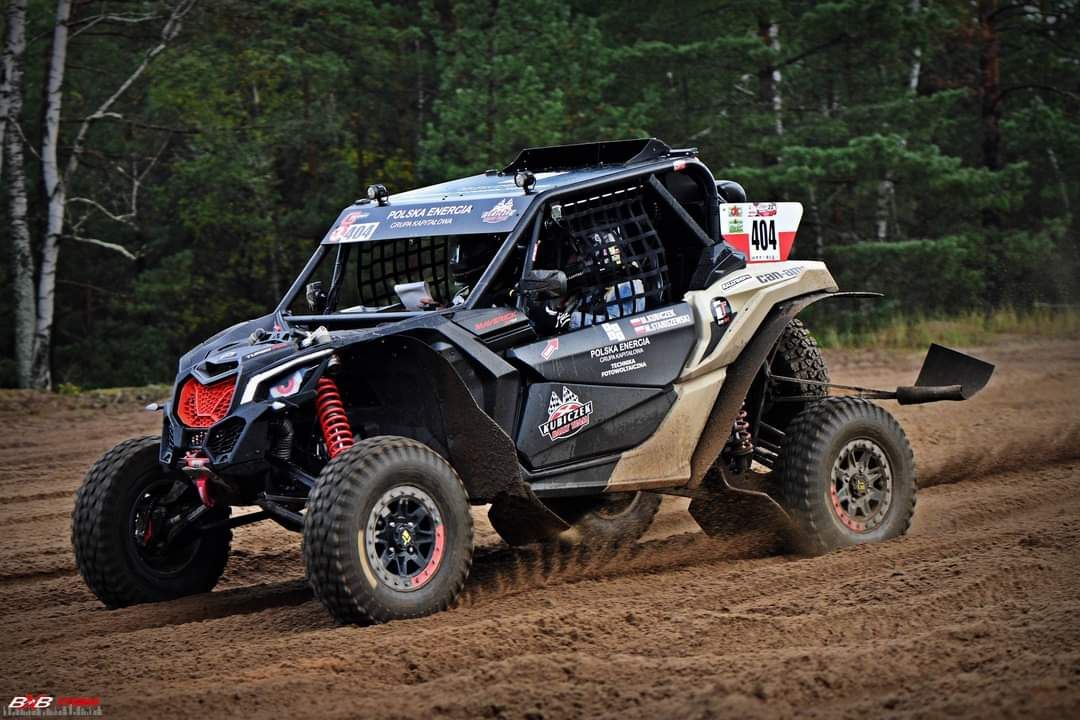 Osłony wahaczy chlapacze Can-Am Maverick X3