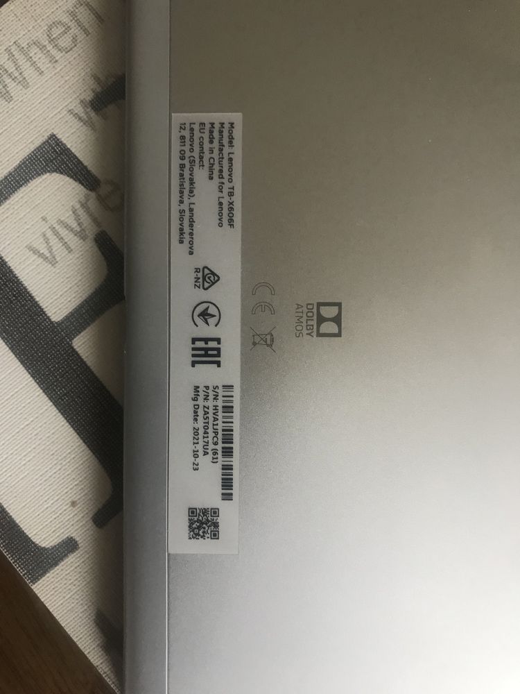 Планшет  Lenovo tb-x606f