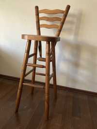 Drewniany stolek hoker