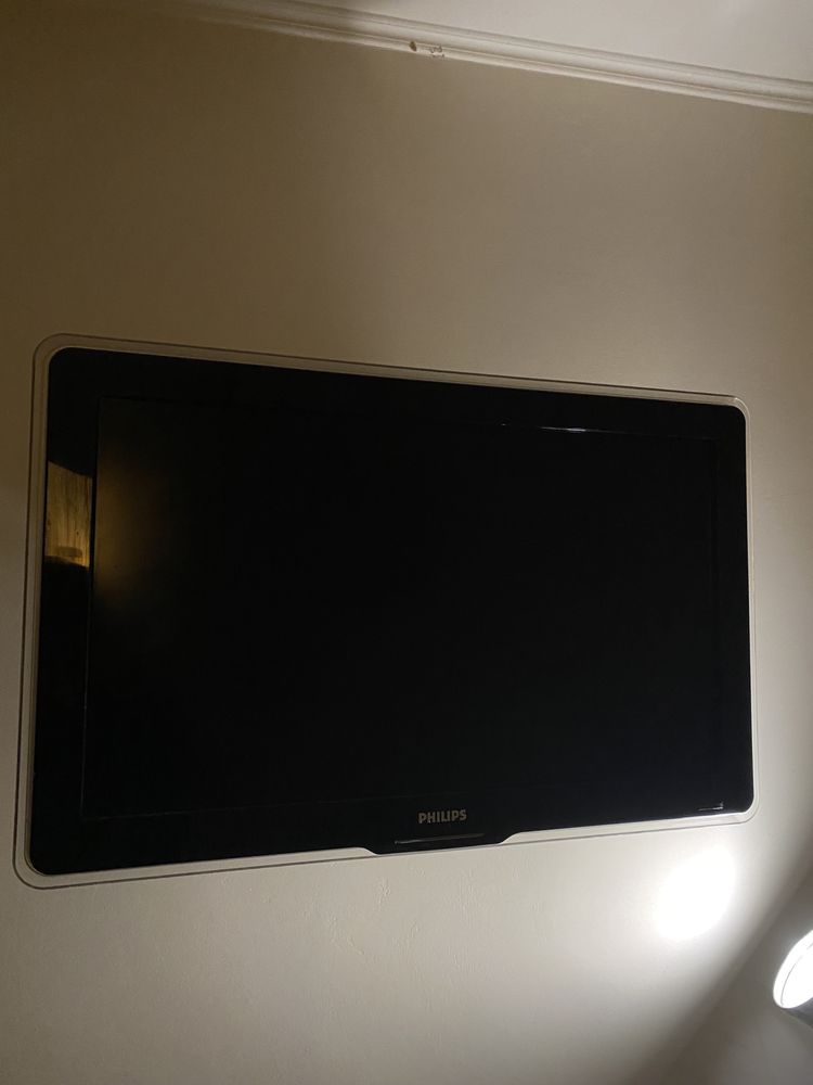 Телевизор lcd philips диагональ 31 ( lg, samsung, akai)