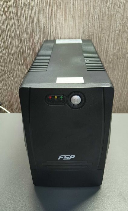 Джерело безперебійного живлення FSP FP1000 1000VA/600W (майже новий!)