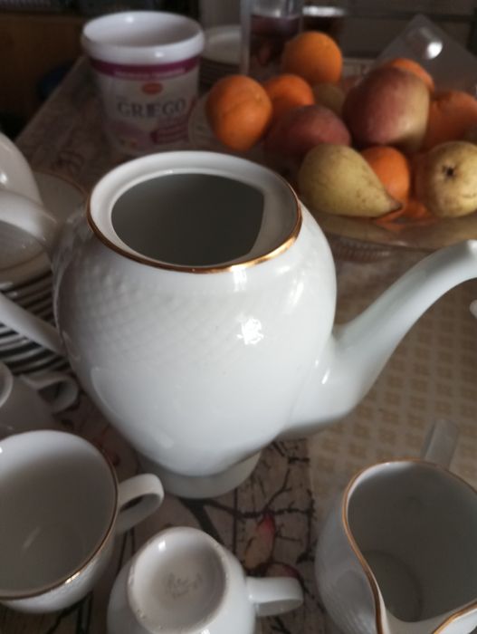 Vendo conjunto de chá e café com leiteira