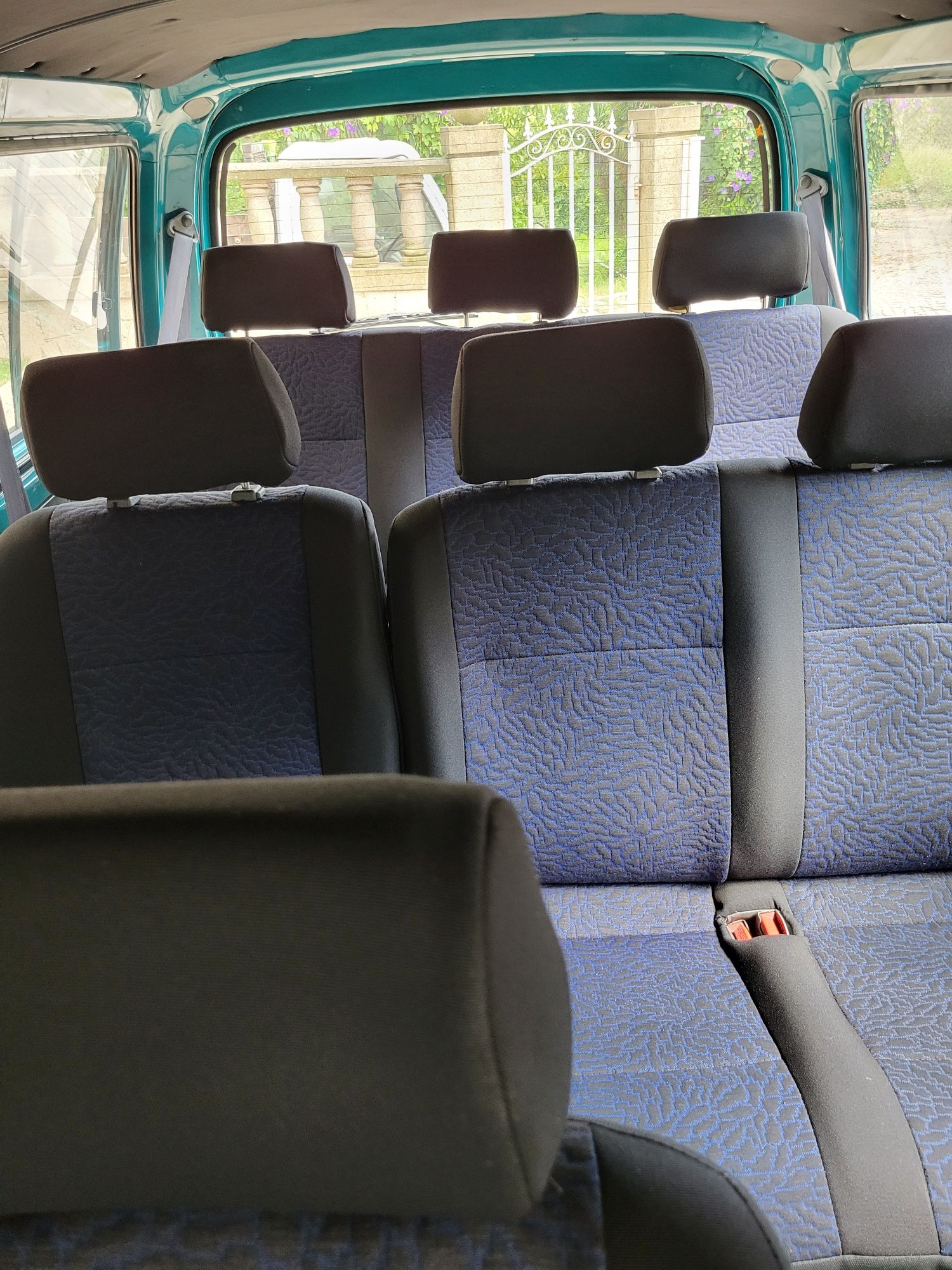Toyota Hiace 9 lugares